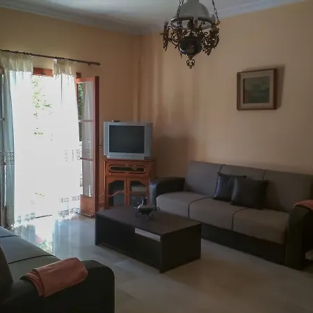 Apartman Antigoni House