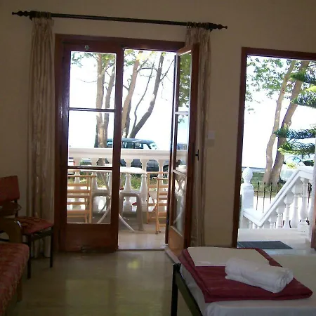 Apartman Antigoni House